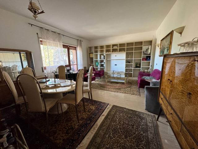 Appartamento in vendita di 155 m² in Via Matteo Bartoli