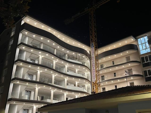 Appartamento in vendita di 155 m² in Via Marinelli
