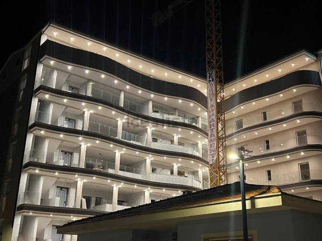 Appartamento in vendita di 155 m² in Via Marinelli