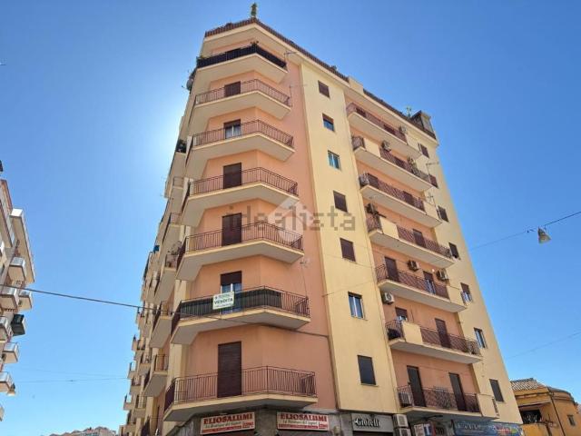 Appartamento in vendita di 155 m² in Via Mendola
