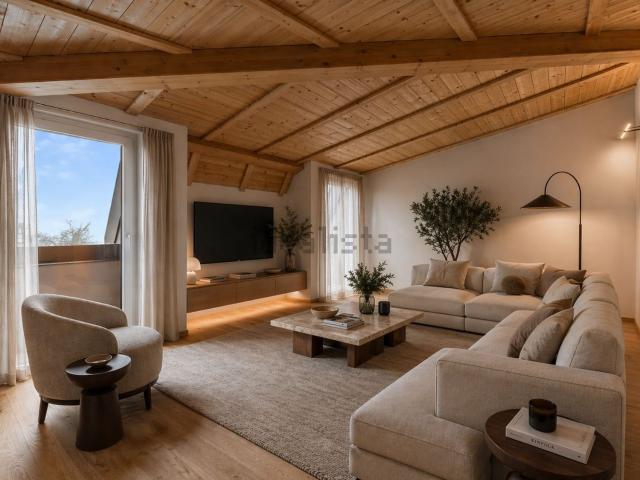 Appartamento in vendita di 155 m² in Via Novara, 209