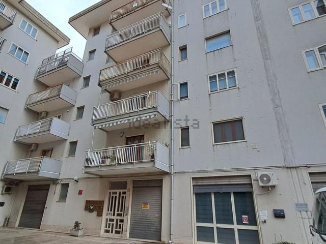 Appartamento in vendita di 155 m² in Via Salvatore Quasimodo, 7