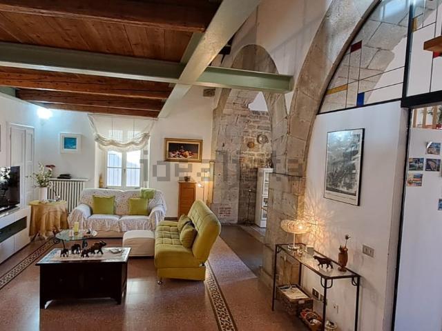 Appartamento in vendita di 155 m² in Via San Francesco