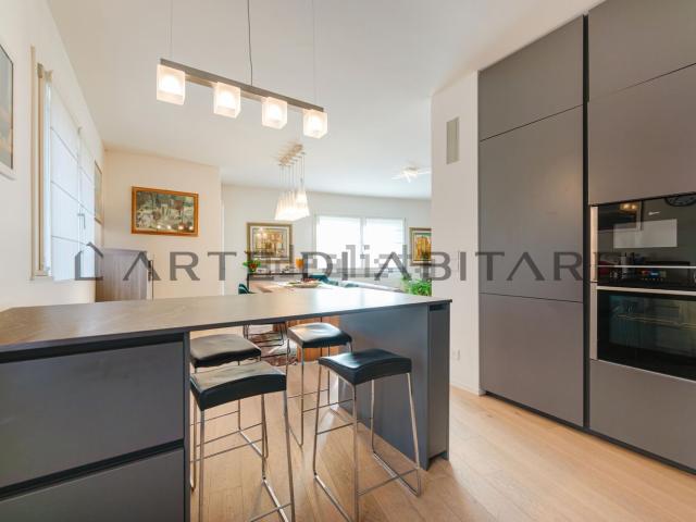 Appartamento in vendita di 155 m² in Via Spalti