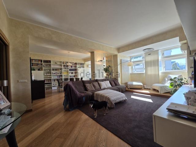 Appartamento in vendita di 155 m² in Via Paolo Barison, 110