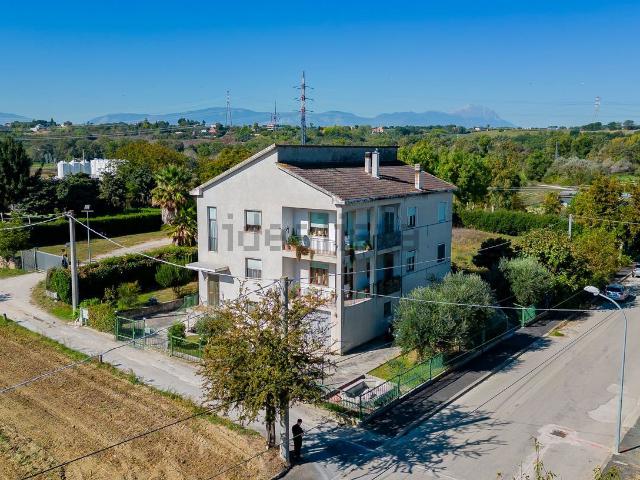 Appartamento in vendita di 155 m² in Via Penne, 169