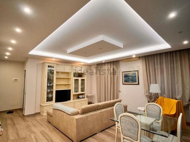 Appartamento in vendita di 155 m² in Via Rasà, 3