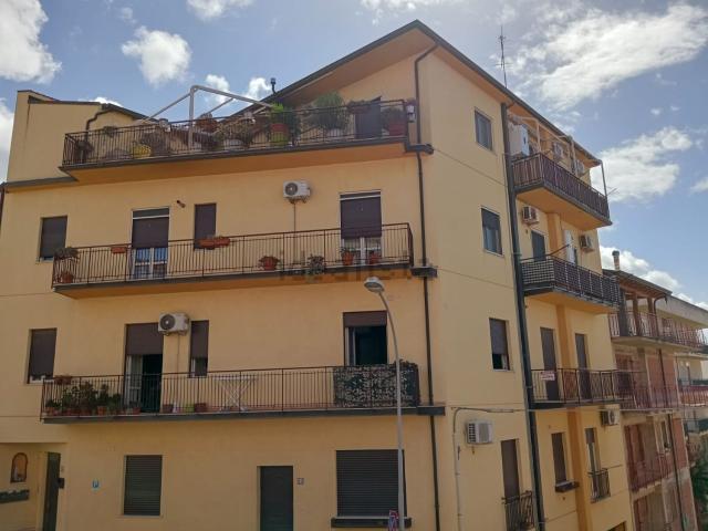 Appartamento in vendita di 155 m² in Via Rione Greco, 14