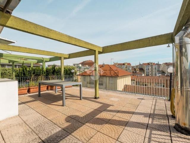 Appartamento in vendita di 155 m² in Via Tripoli, 15