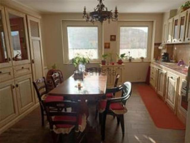 Appartamento in vendita di 155 m² in Via Umberto I