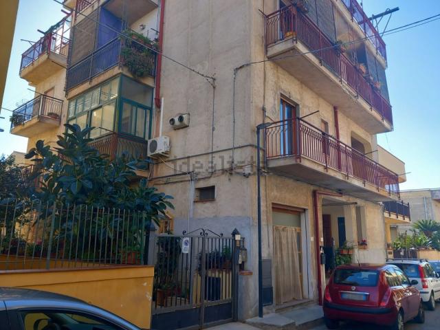 Appartamento in vendita di 155 m² in Via Ugo Foscolo, 5