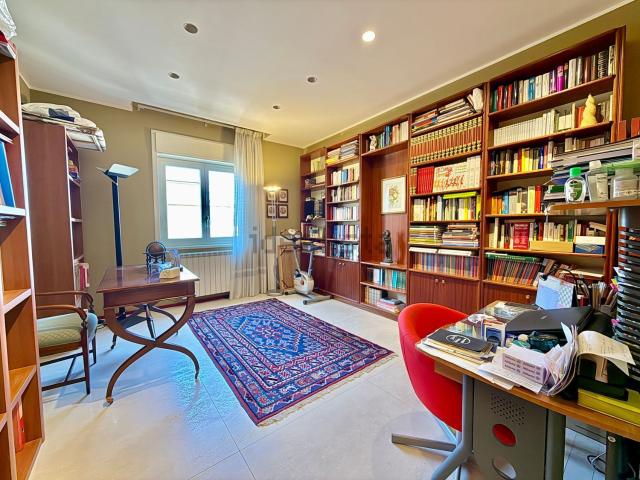 Appartamento in vendita di 155 m² in Via Vittorio Emanuele, 110