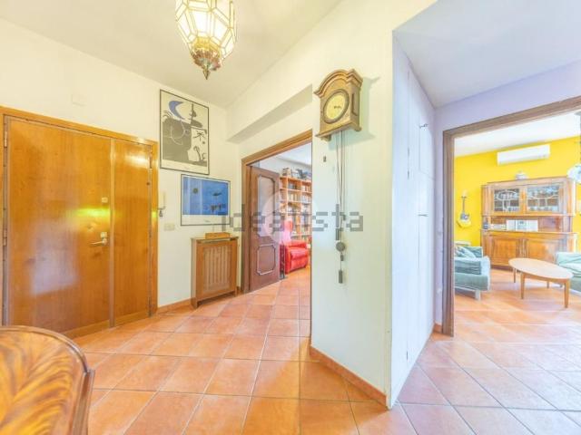Appartamento in vendita di 155 m² in Viale Val Padana, 14