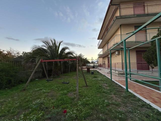 Appartamento in vendita di 155 m² in Viale Alcide De Gasperi, 1