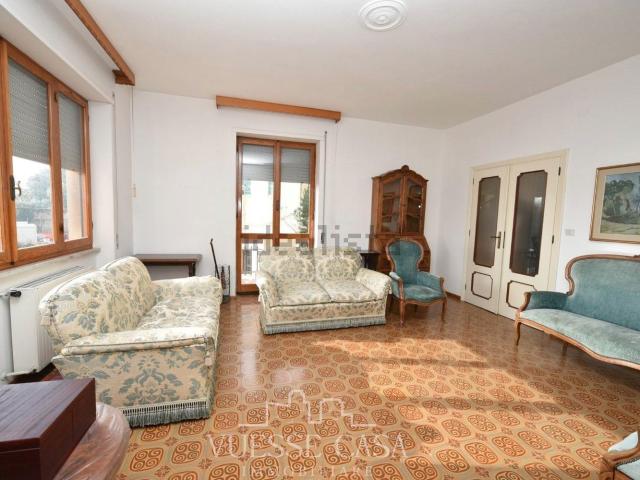 Appartamento in vendita di 155 m² in Viale Francesco Ciusa