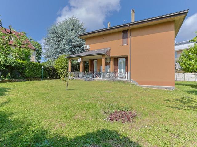 Appartamento in vendita di 155 m² in Viale Giuseppe di Vittorio, 3