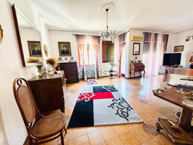Appartamento in vendita di 155 m² in Viale Scala Greca