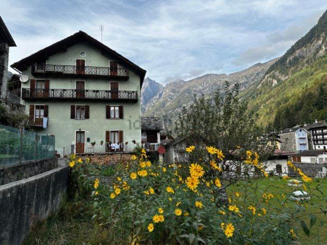 Appartamento in vendita di 155 m² in Frazione tetti