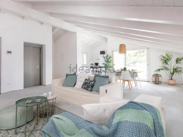 Appartamento in vendita di 155 m² in Piazza Marnico, 27