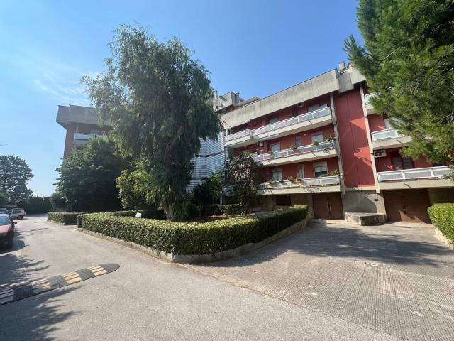Appartamento in vendita di 155 m² in Strada Vicinale Messenape, 28