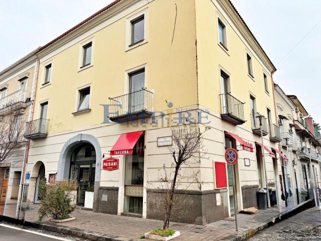 Appartamento in vendita di 156 m² in Via Costantinopoli, 5