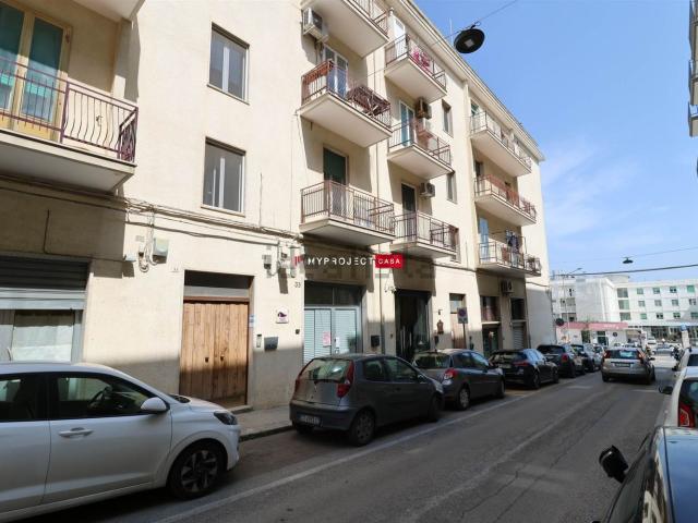 Appartamento in vendita di 156 m² in Via Cesare Battisti, 39
