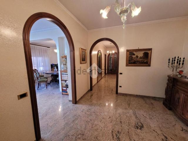 Appartamento in vendita di 156 m² in Via Abate Sant&apos Elia