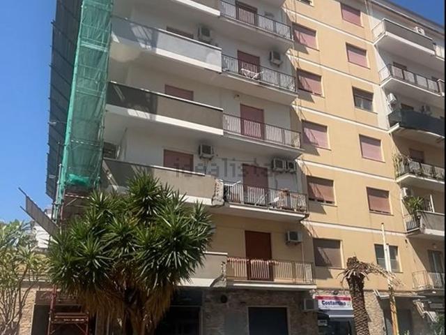 Appartamento in vendita di 156 m² in Via Abruzzi