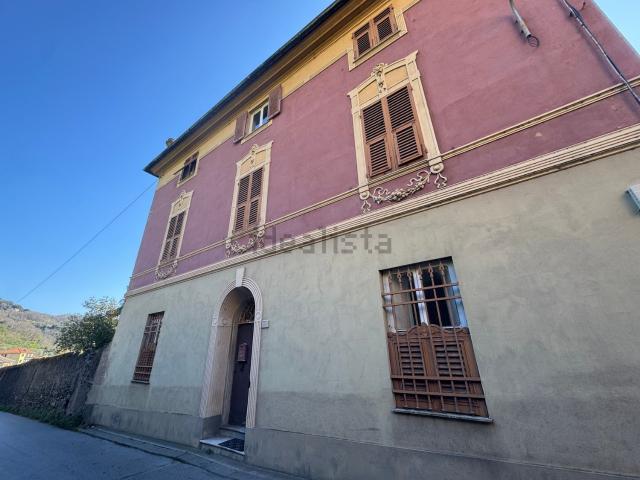 Appartamento in vendita di 156 m² in Via Acquasanta, 22