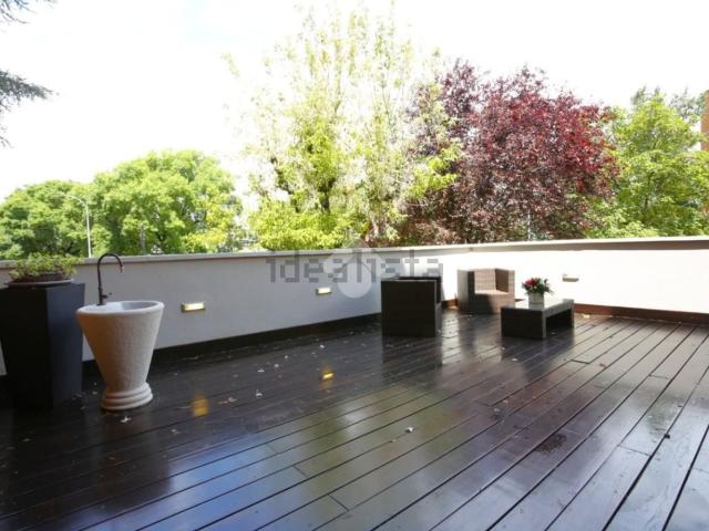 Appartamento in vendita di 156 m² in Via Ada Zucchelli, 7