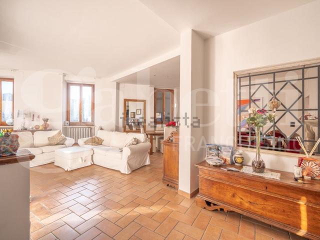 Appartamento in vendita di 156 m² in Via Alessi, 76