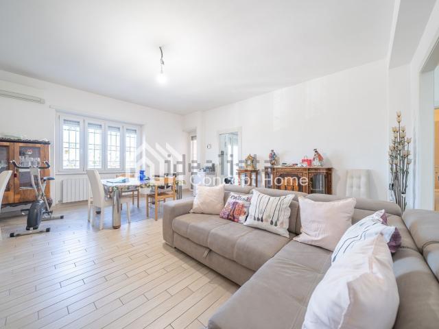 Appartamento in vendita di 156 m² in Via Bitetto, 16