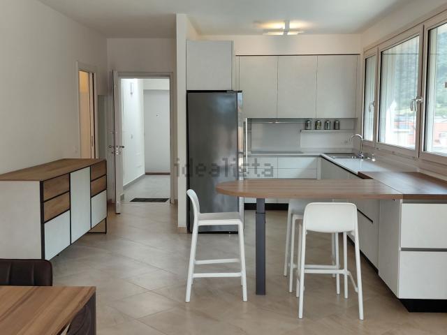 Appartamento in vendita di 156 m² in Via Dante Alighieri, 1