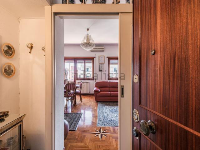 Appartamento in vendita di 156 m² in Via degli Olivi, 35