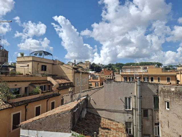 Appartamento in vendita di 156 m² in Via del Moro