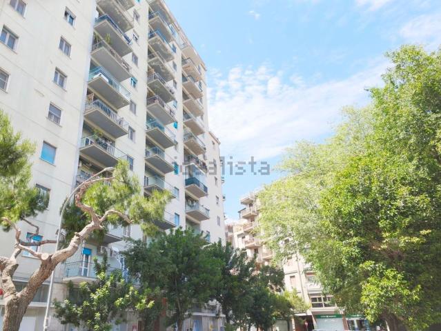 Appartamento in vendita di 156 m² in Via Emilio Perrone, 1