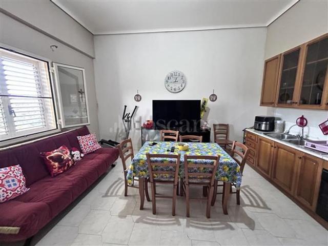 Appartamento in vendita di 156 m² in Via fra I. Macca