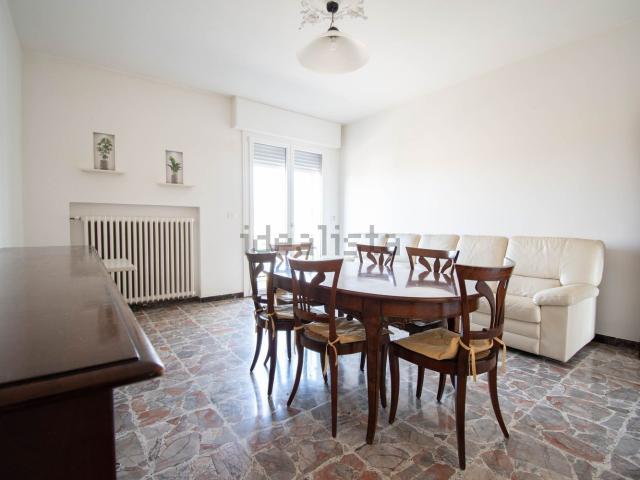 Appartamento in vendita di 156 m² in Via I. Martinelli, 102