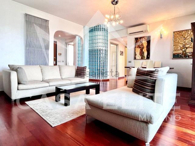 Appartamento in vendita di 156 m² in Via Luigi Settembrini, 78