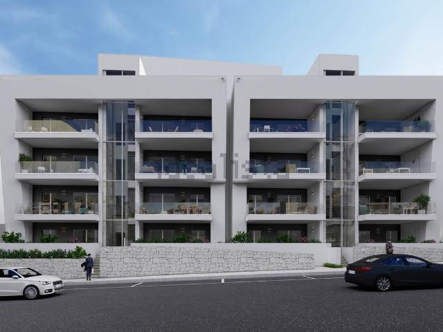 Appartamento in vendita di 156 m² in Via Mottola