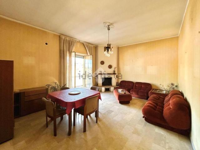 Appartamento in vendita di 156 m² in Via Monte Baldo, 18