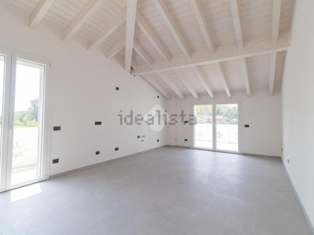 Appartamento in vendita di 156 m² in Via Mario Pini, 3