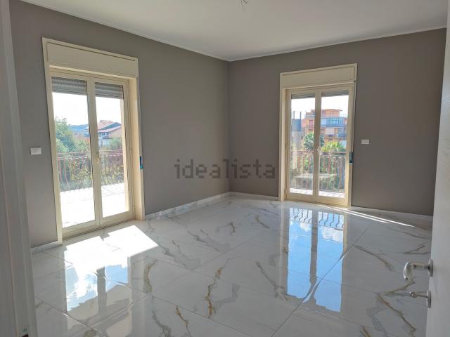 Appartamento in vendita di 156 m² in Via Nino Savarese