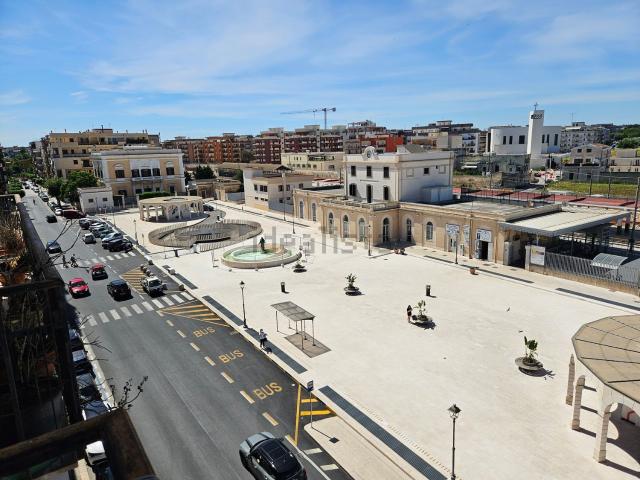 Appartamento in vendita di 156 m² in Via Sabotino