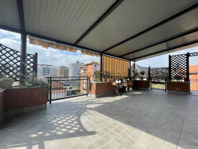 Appartamento in vendita di 156 m² in Via Palmiro Togliatti, 21