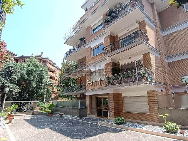 Appartamento in vendita di 156 m² in Via Trionfale, 6551