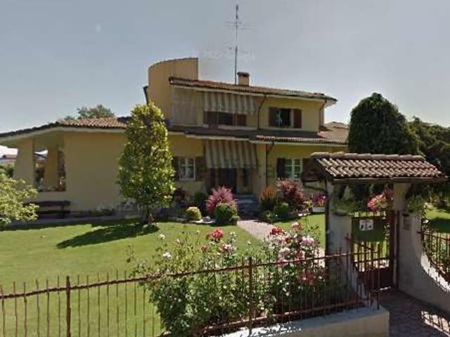 Appartamento in vendita di 156 m² in Via Trilussa, 22