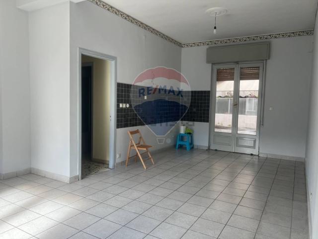 Appartamento in vendita di 156 m² in Via Ugo Foscolo, 4