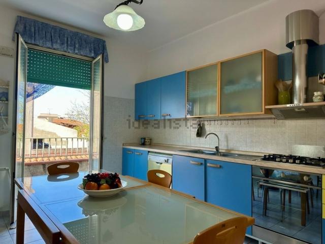 Appartamento in vendita di 156 m² in Vico I&apos  Anna Frank, 11