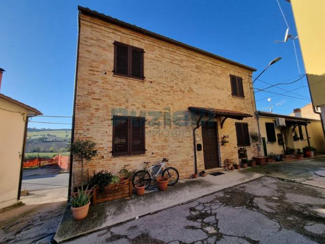 Appartamento in vendita di 156 m² in Contrada Molini di Fermo